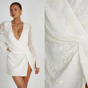 NWT Meshki EMORY Burnout Velvet Dress - White Size Small